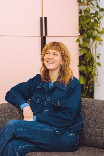 Meike Profile